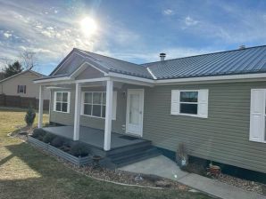 New Roof and Front Porch in Jackson, OH (5)